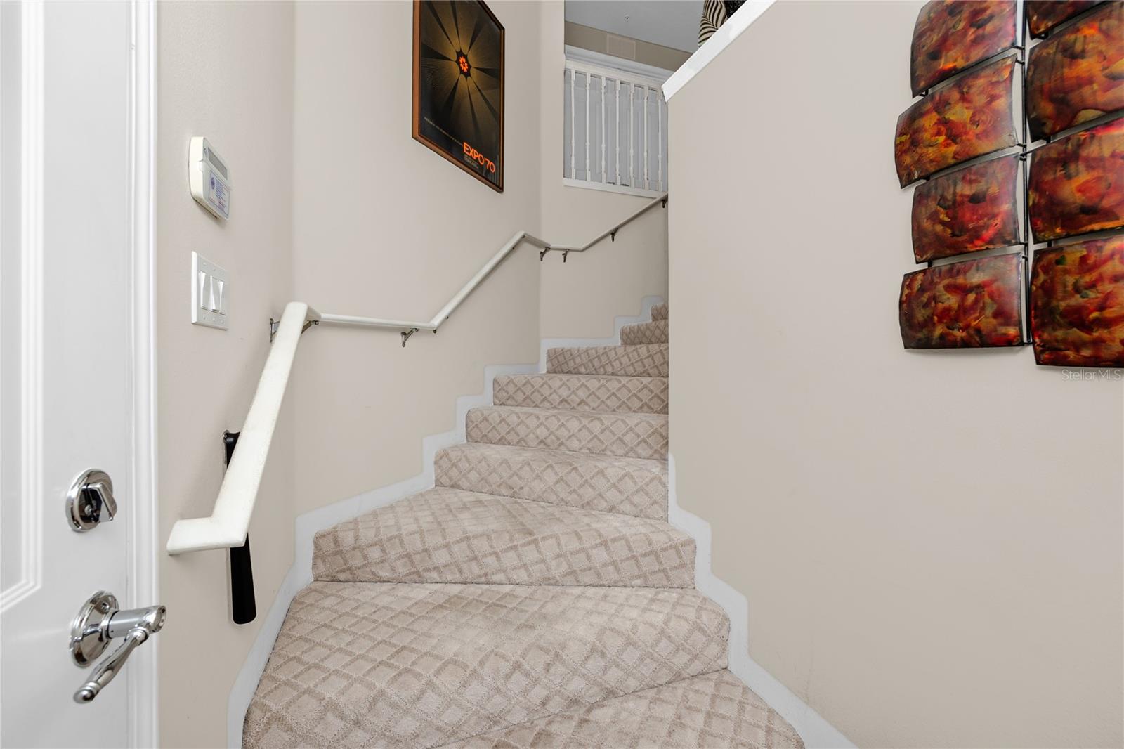 894 Lantern Way Property Photo 9