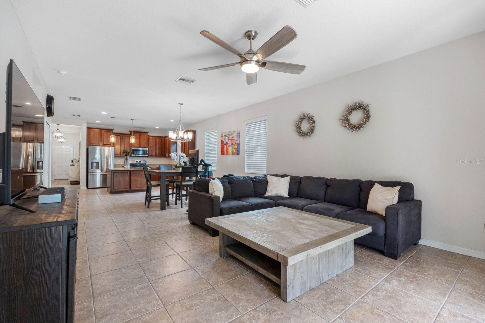 15913 Oakleaf Run Dr Property Photo 3