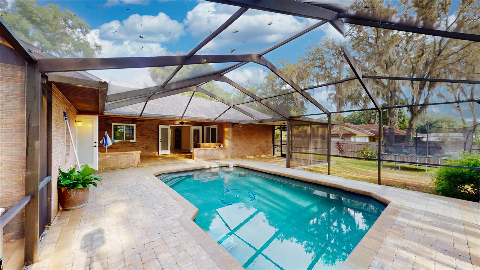 7121 Odoniel Loop W Property Photo 2