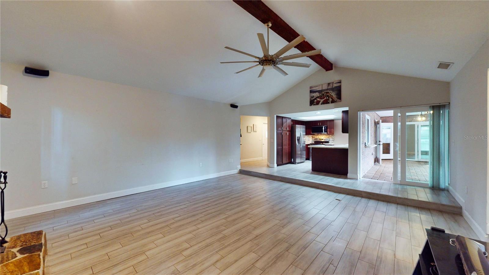 7121 Odoniel Loop W Property Photo 7