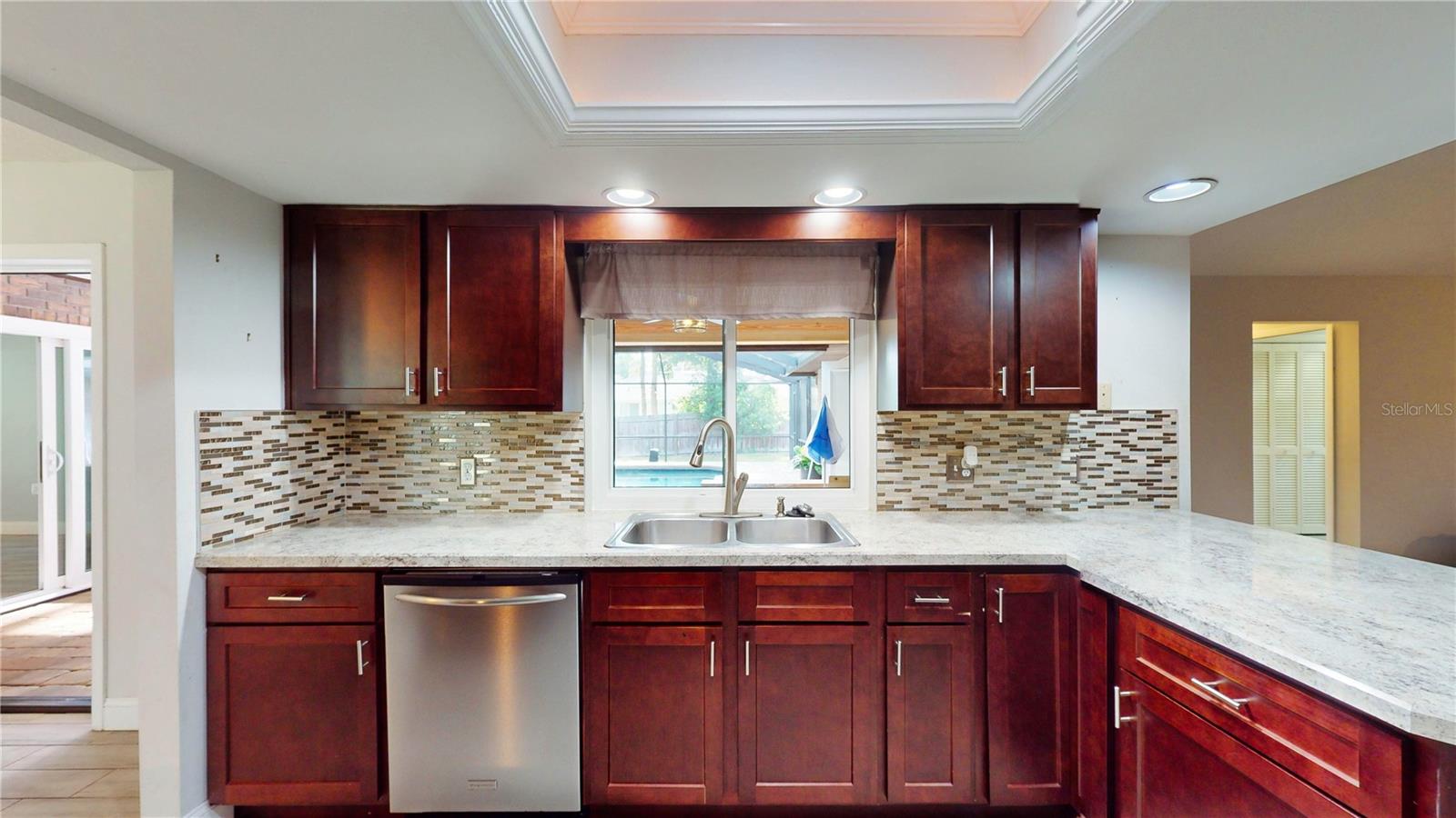 7121 Odoniel Loop W Property Photo 11