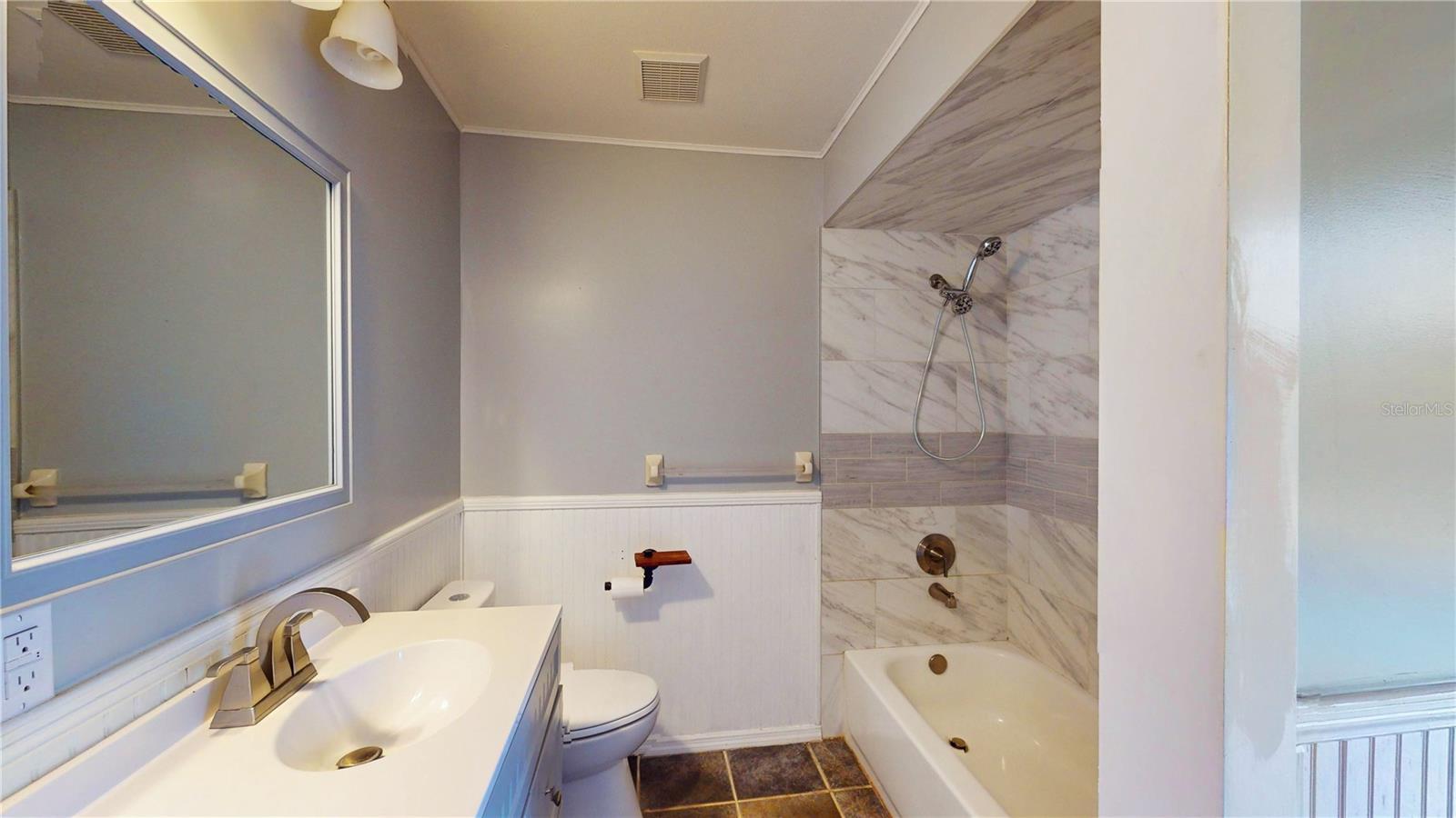 7121 Odoniel Loop W Property Photo 26