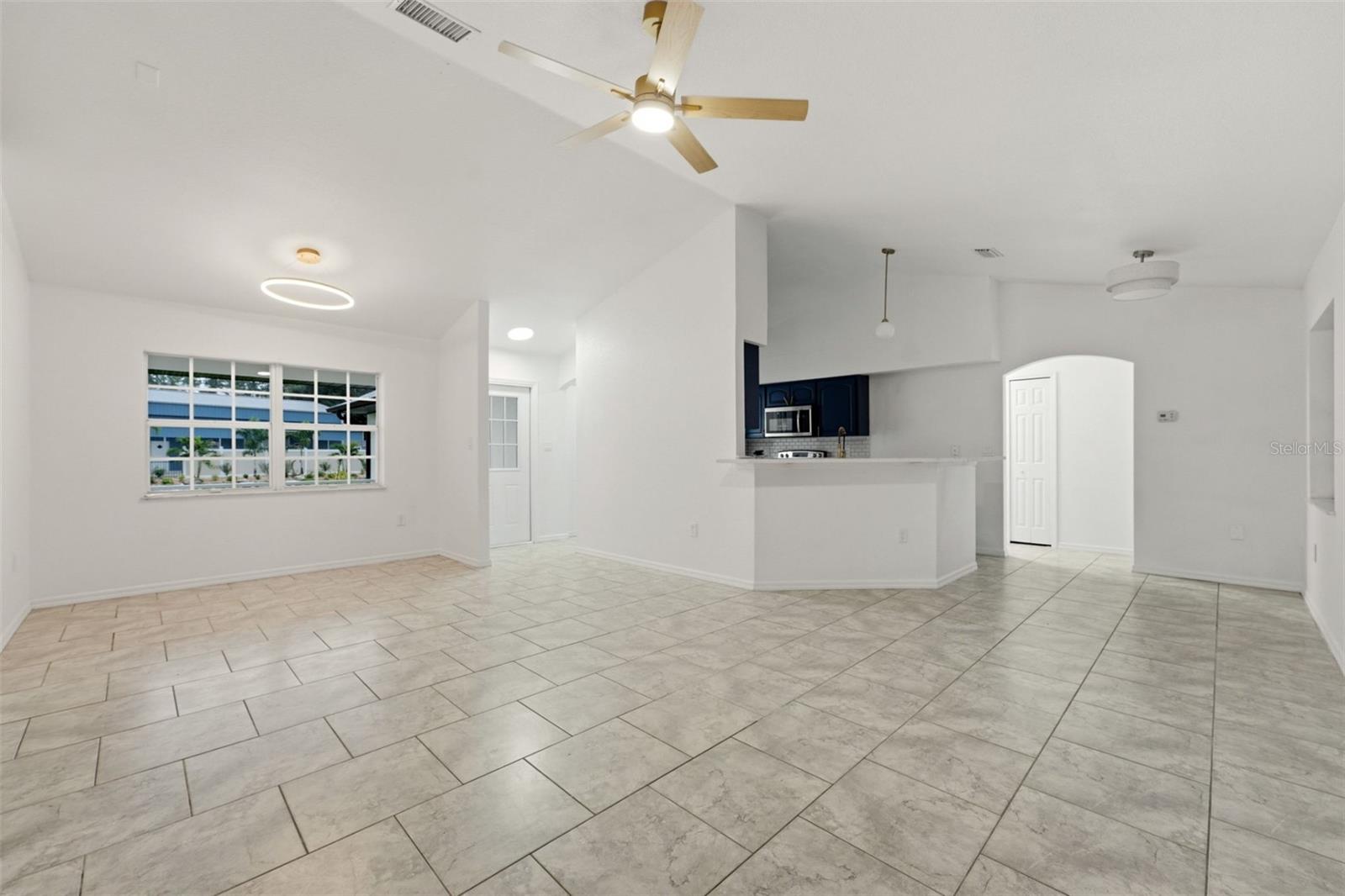 5498 Bayberry St Property Photo 11
