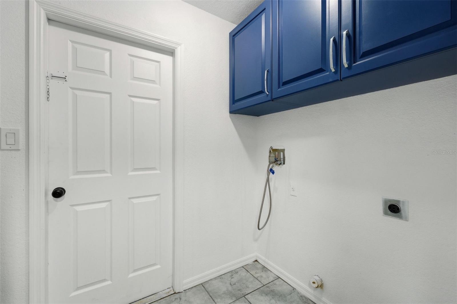 5498 Bayberry St Property Photo 18