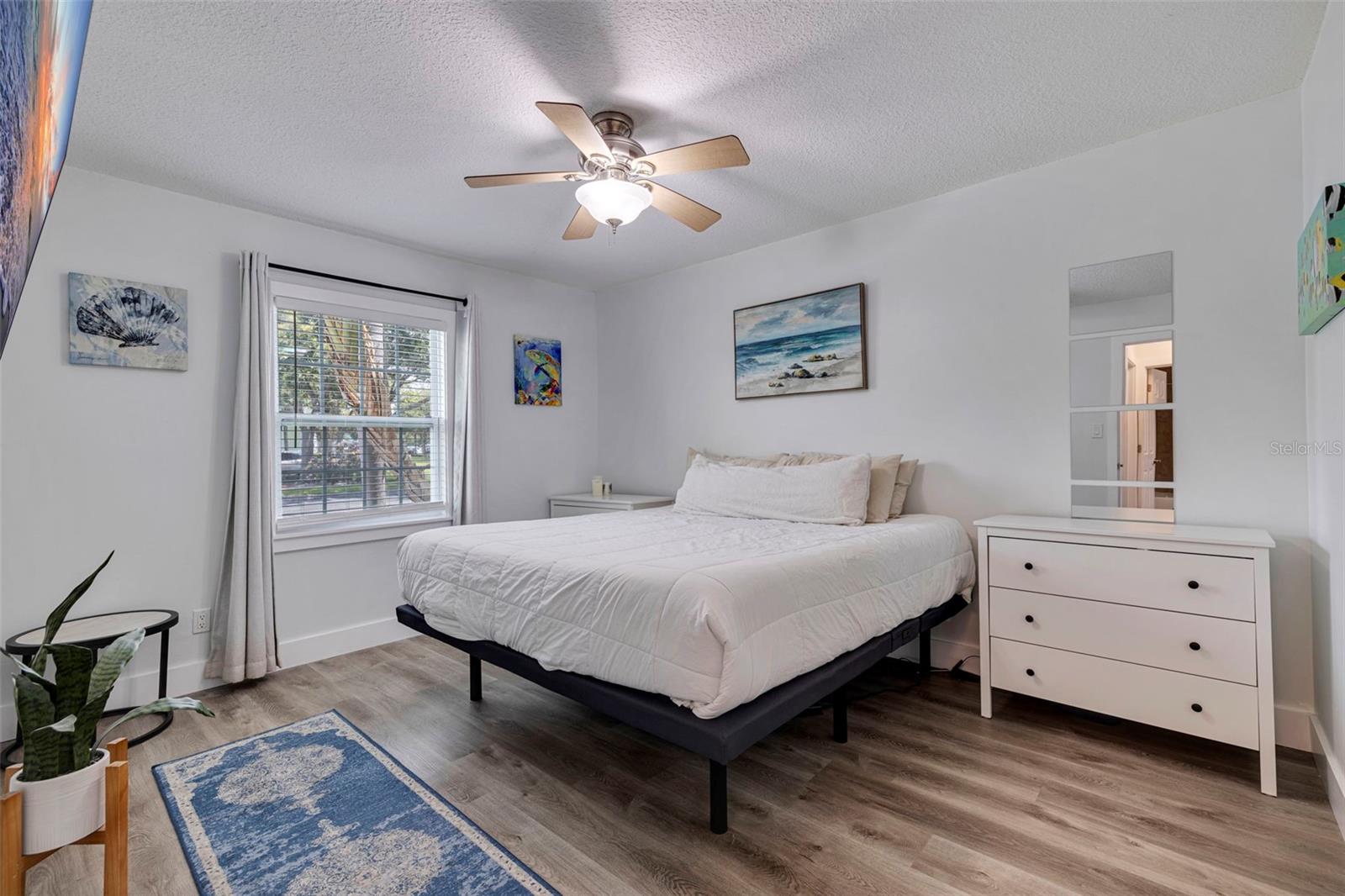 5266 Beach Dr Se #b Property Photo 10