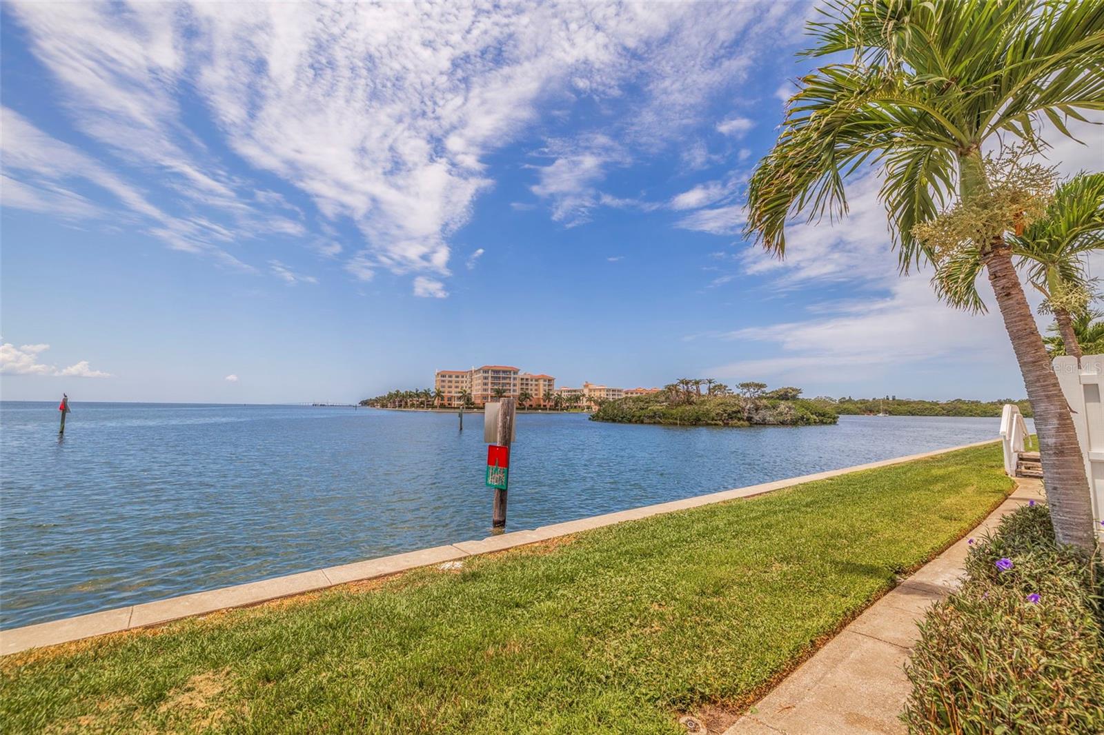 5266 Beach Dr Se #b Property Photo 15