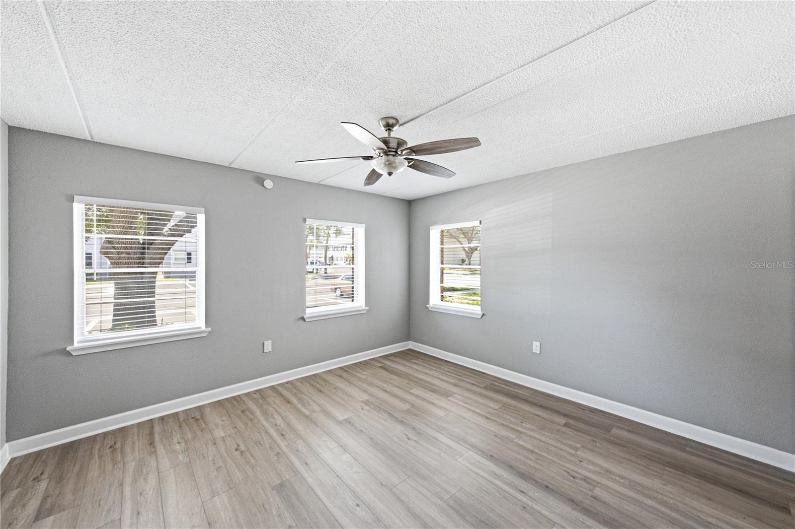 1170 Rue Des Chateaux #1a Property Photo 22