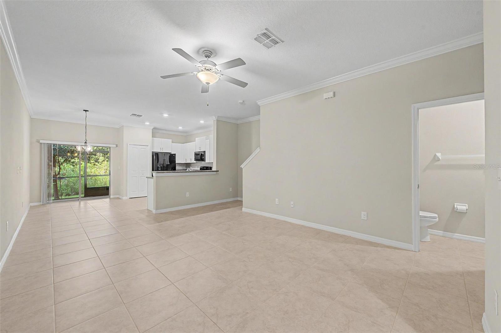 1599 Cassius St Property Photo 6