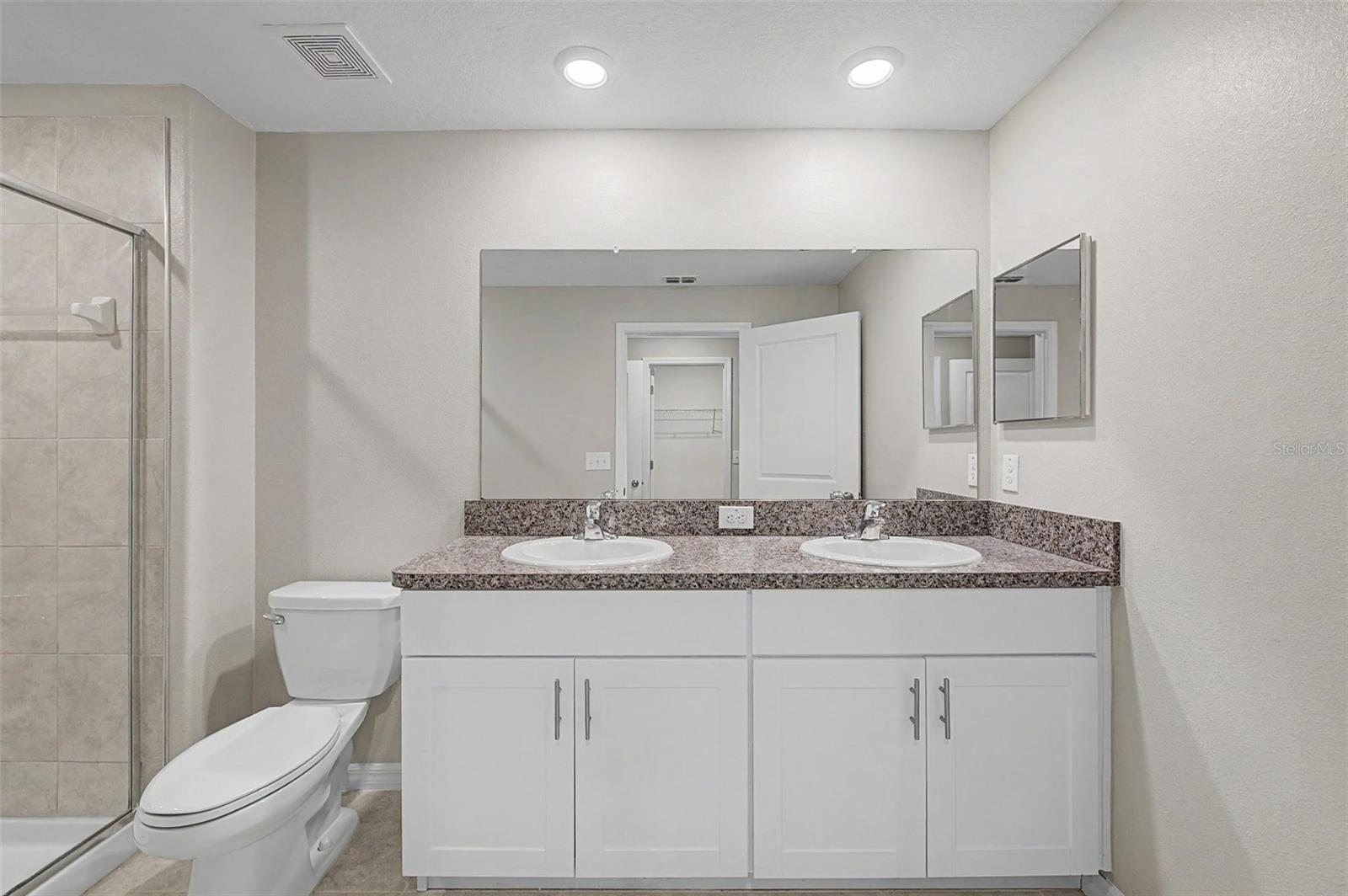 1599 Cassius St Property Photo 29