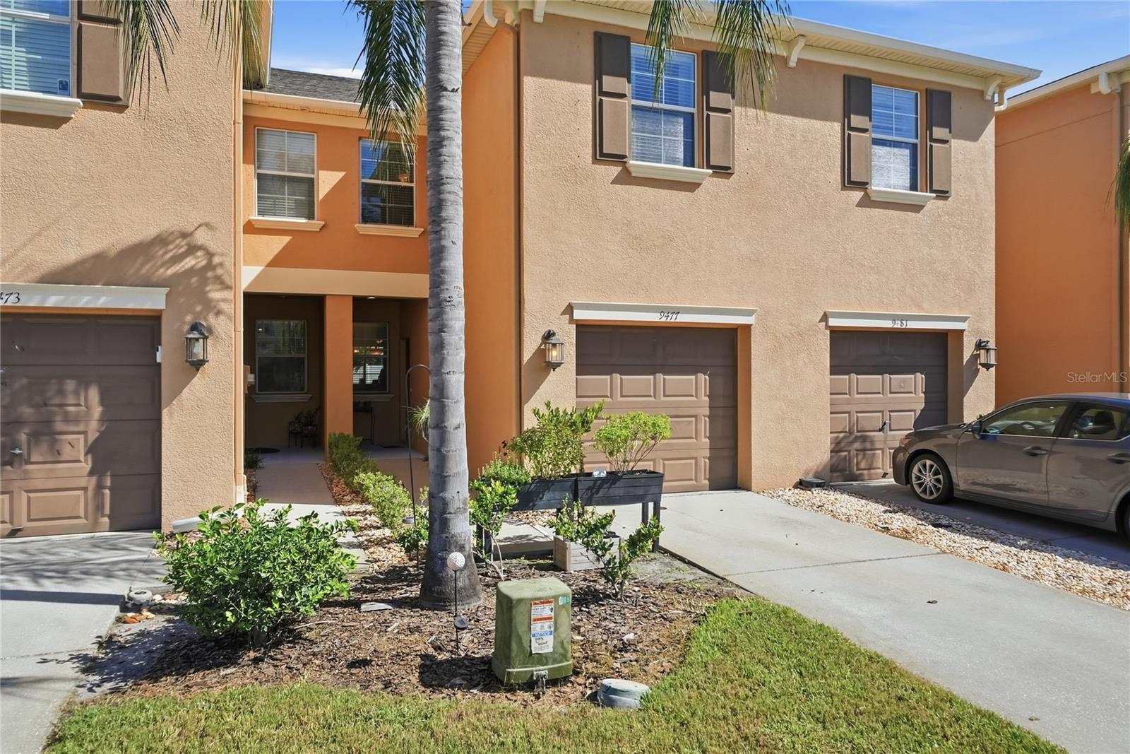 9477 Trumpet Vine Loop Property Photo 2