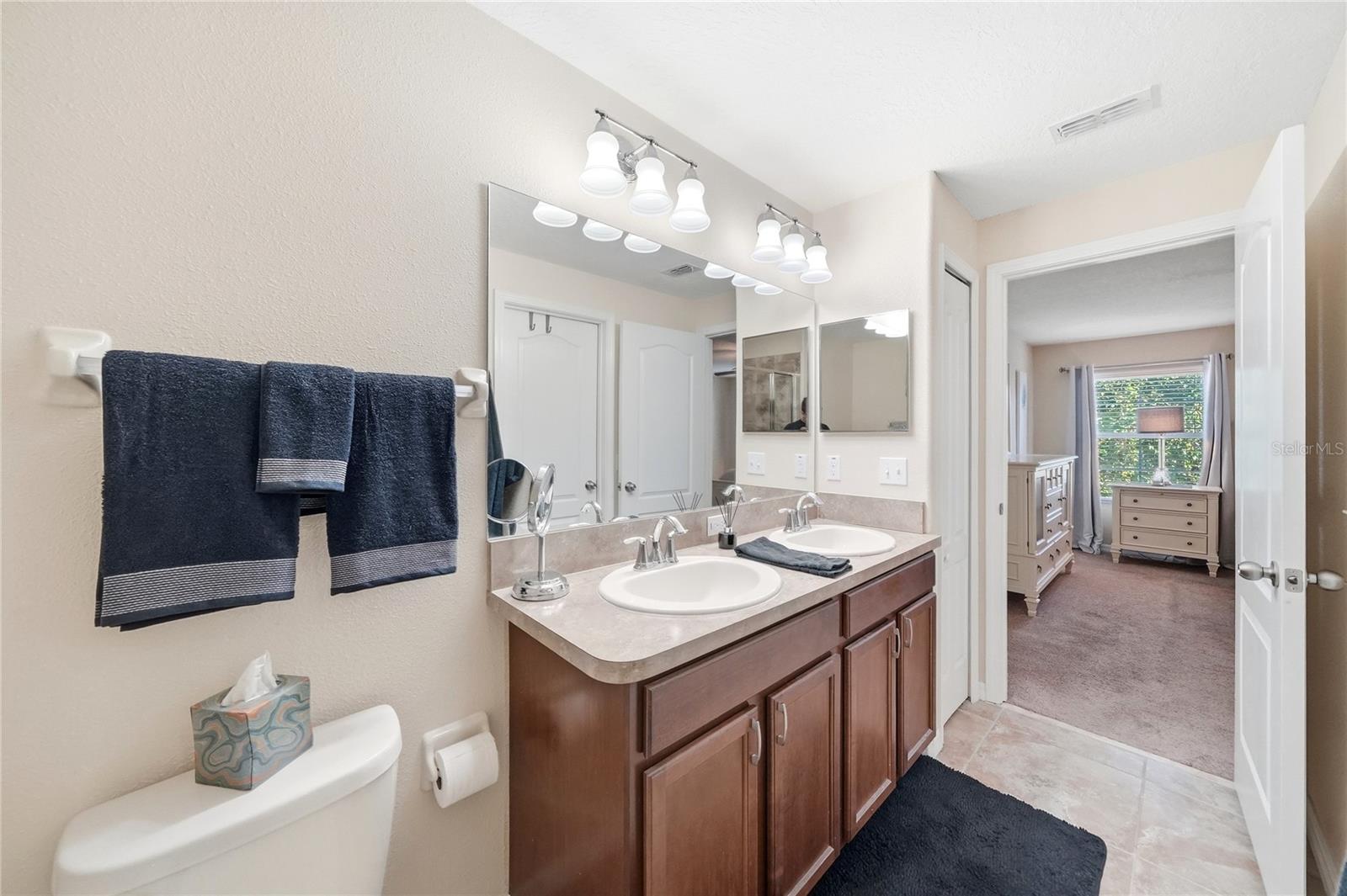 9477 Trumpet Vine Loop Property Photo 35