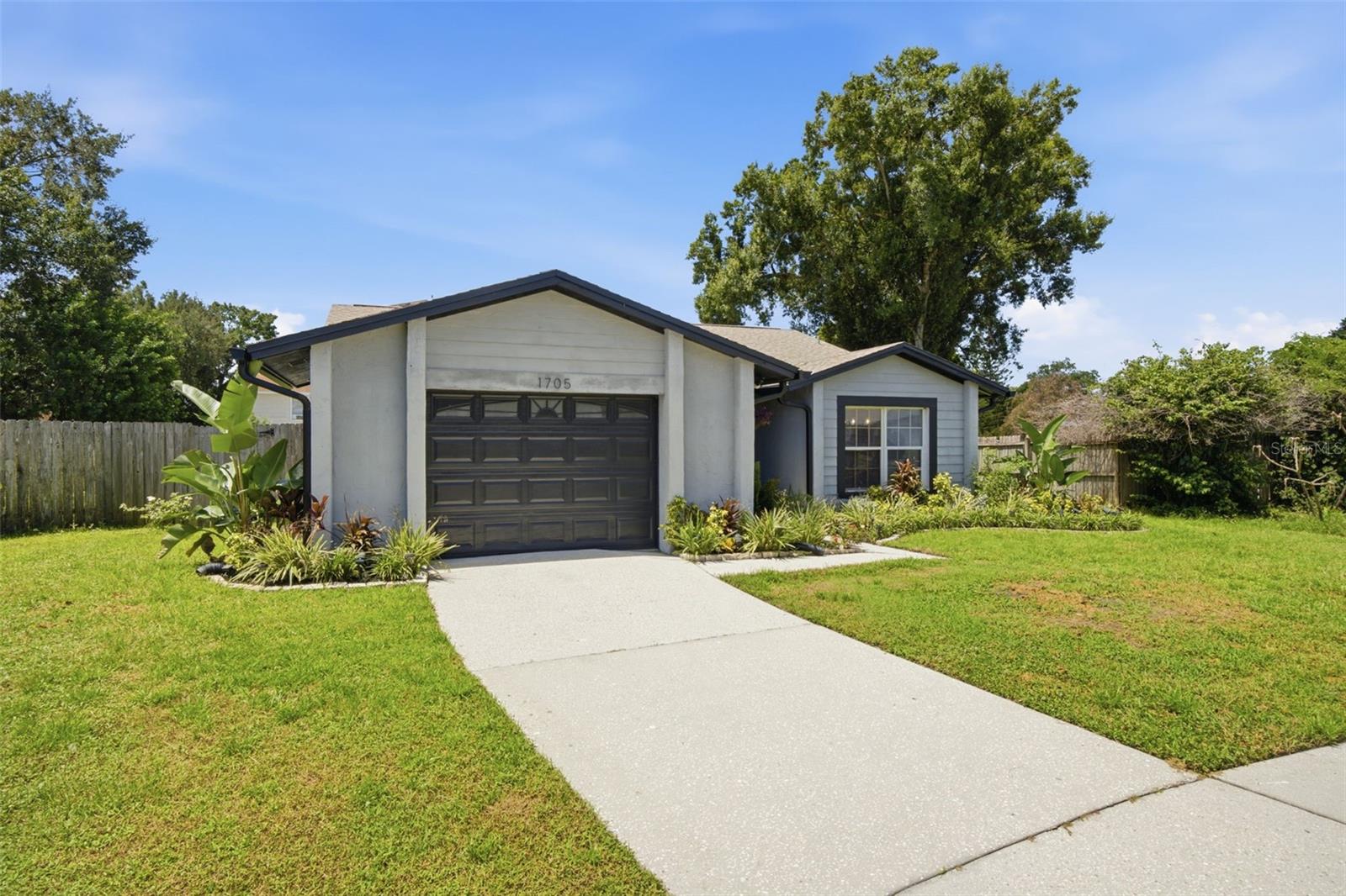 1705 Cinnabar Ct Property Photo 4