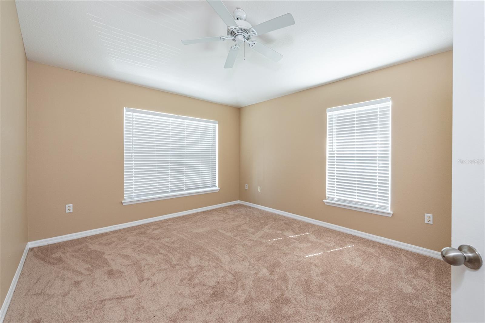 6750 Eagle Feather Dr Property Photo 14