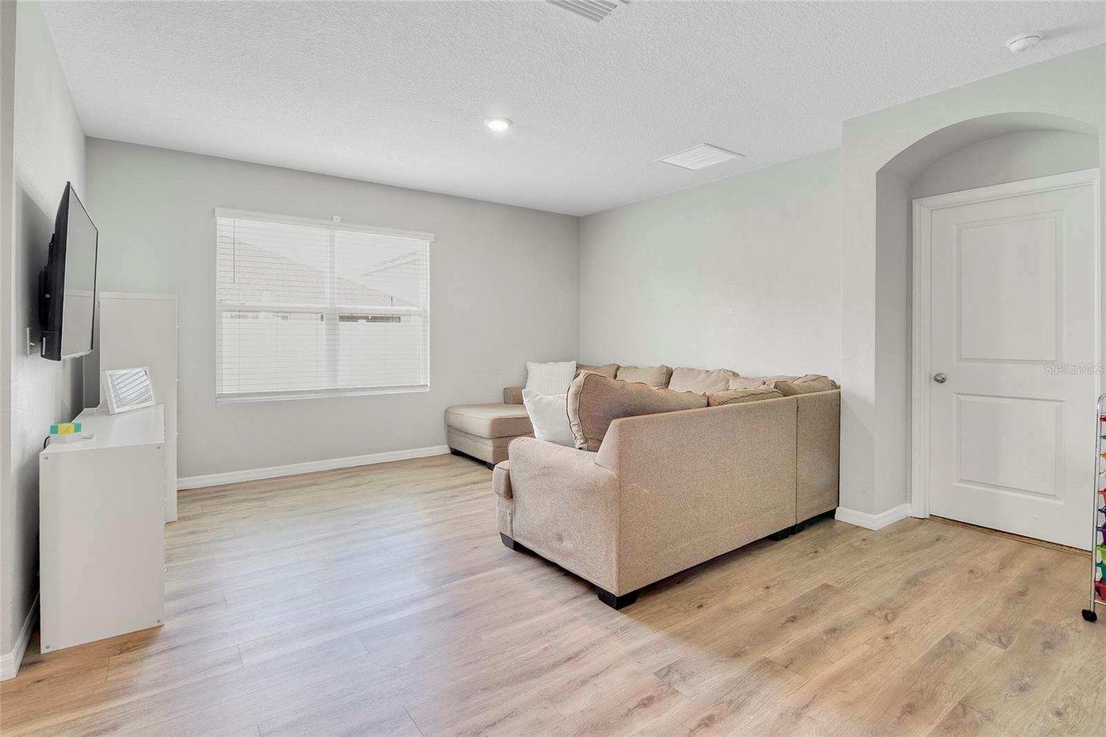 10213 Golden Light Ct Property Photo 11