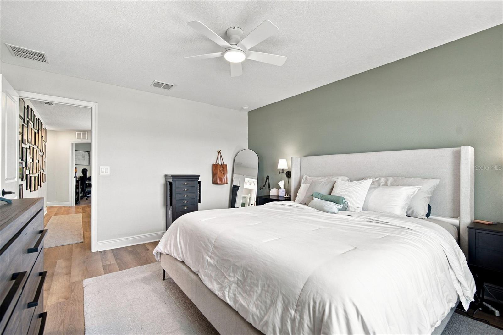 5292 Neil Dr Property Photo 37