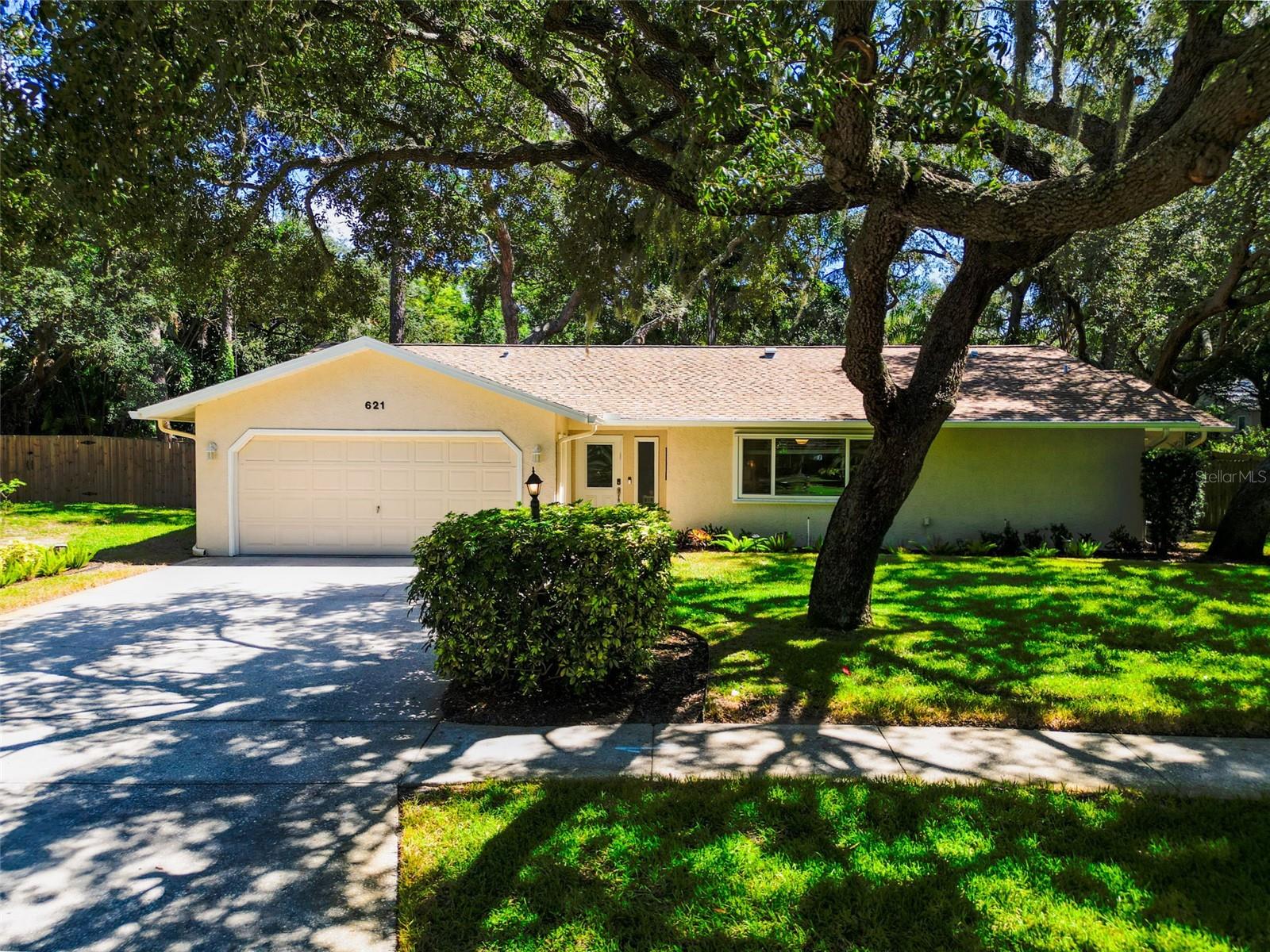 621 TIMBER LN