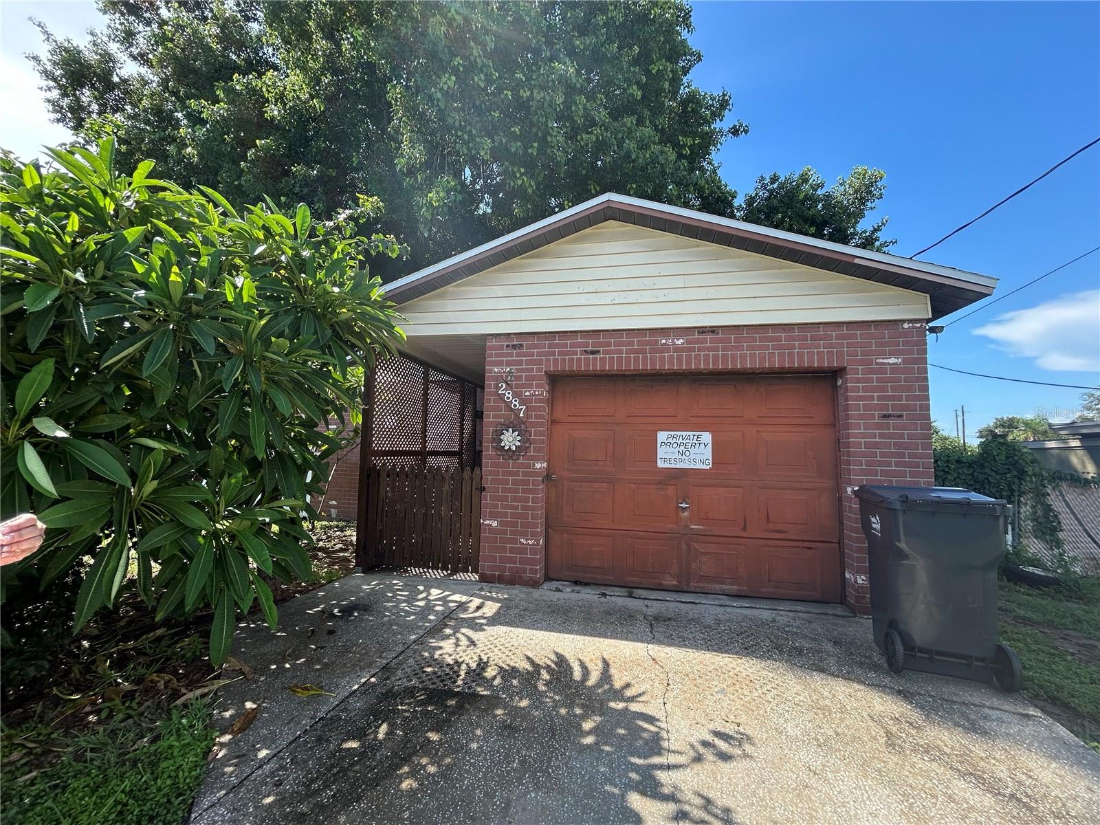 2887 DIVISION DR N