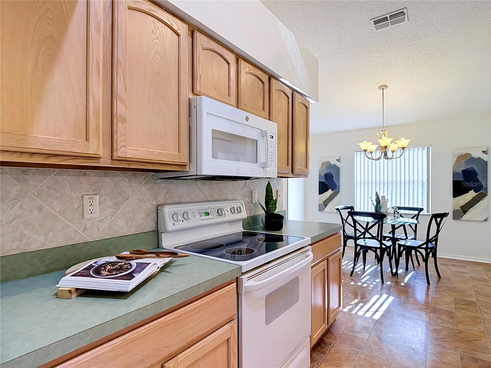 11368 Leeds Dr Property Photo 7