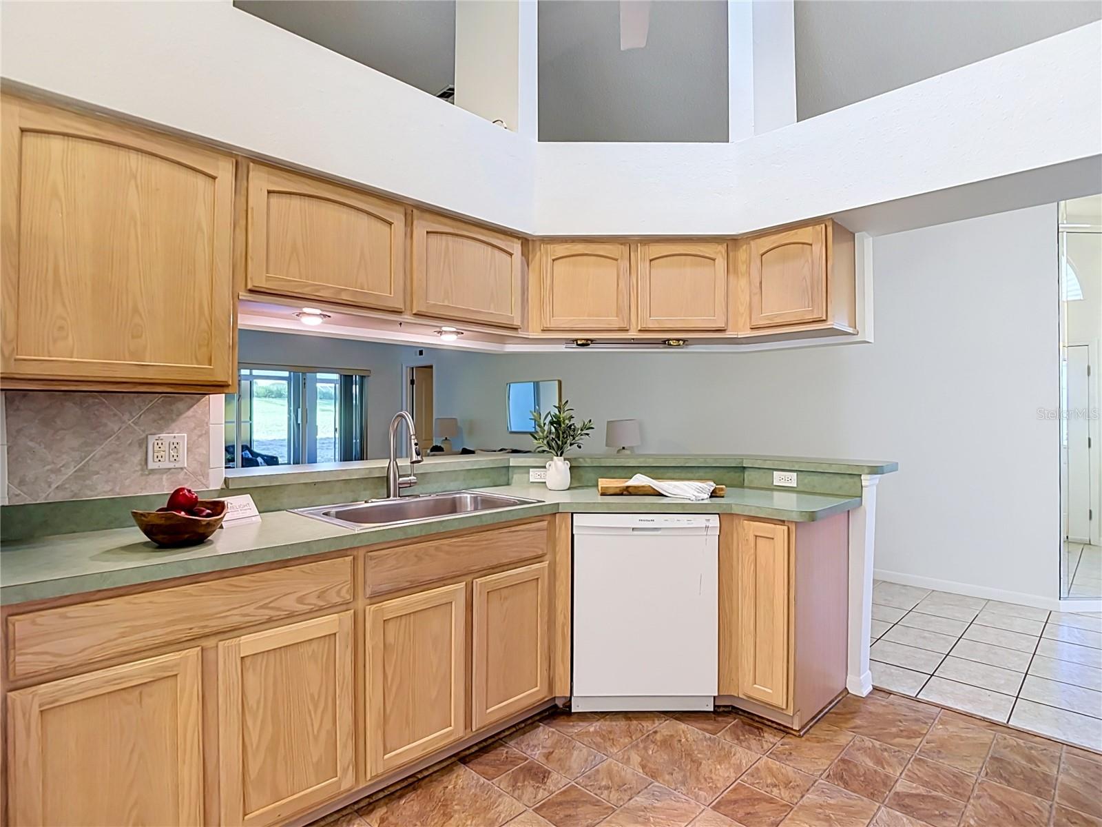 11368 Leeds Dr Property Photo 9