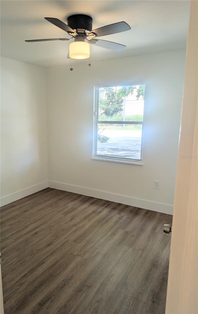 3006 E Anderson St Property Photo 8
