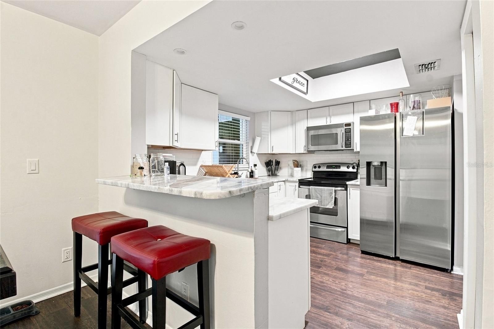 3039 Abbey Ct Property Photo 6