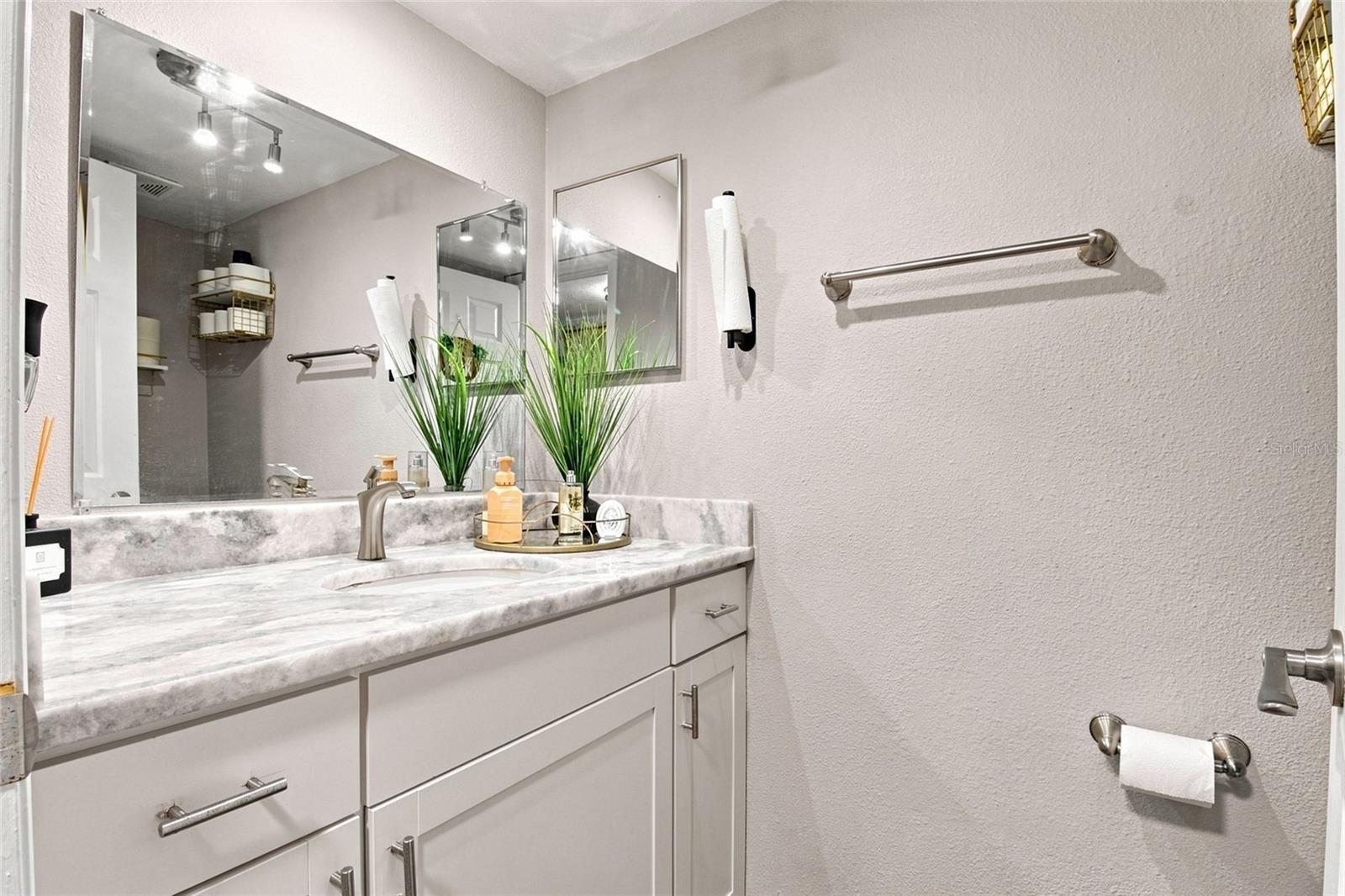 3039 Abbey Ct Property Photo 10