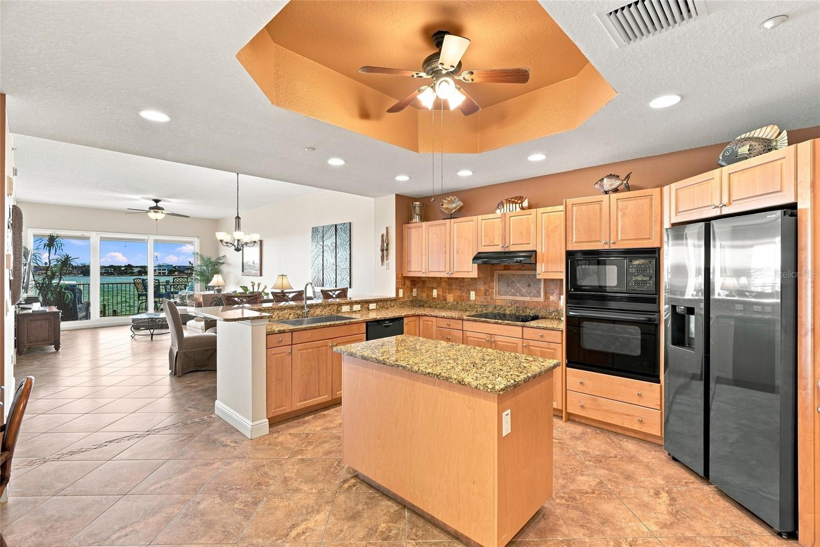 17735 Gulf Blvd #204 Property Photo 7