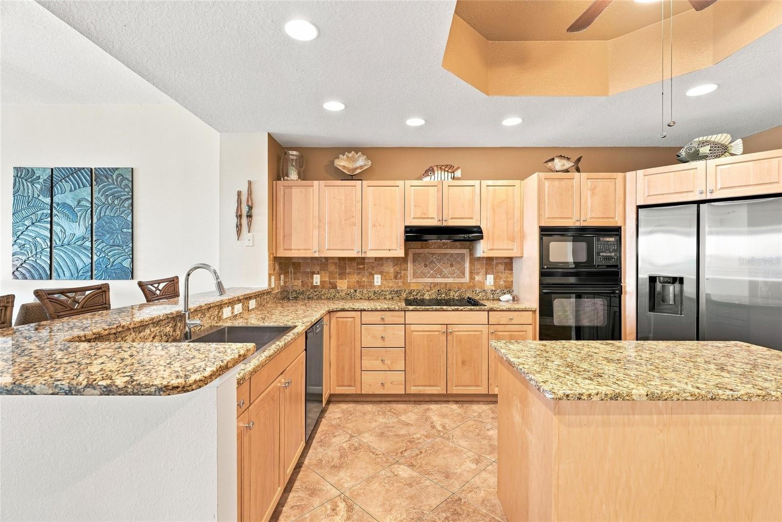 17735 Gulf Blvd #204 Property Photo 9