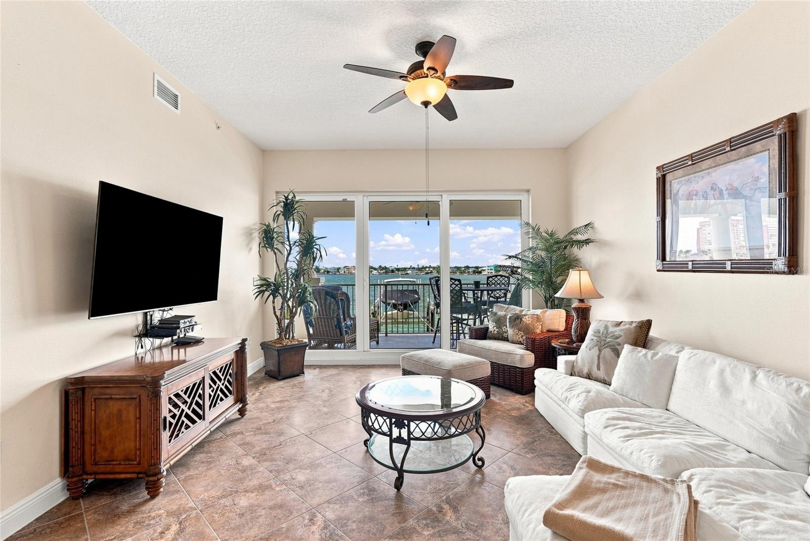 17735 Gulf Blvd #204 Property Photo 14