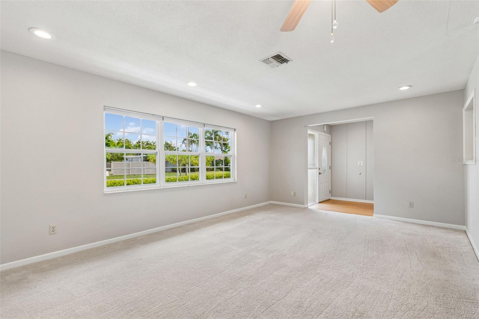 11798 David Ct Property Photo 6