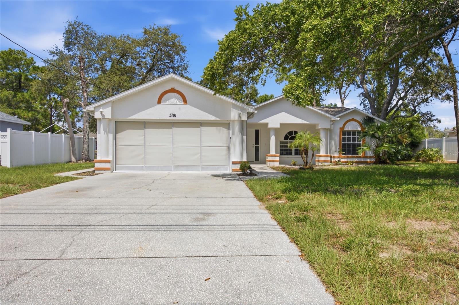 3191 DELTONA BLVD Property Photo 1