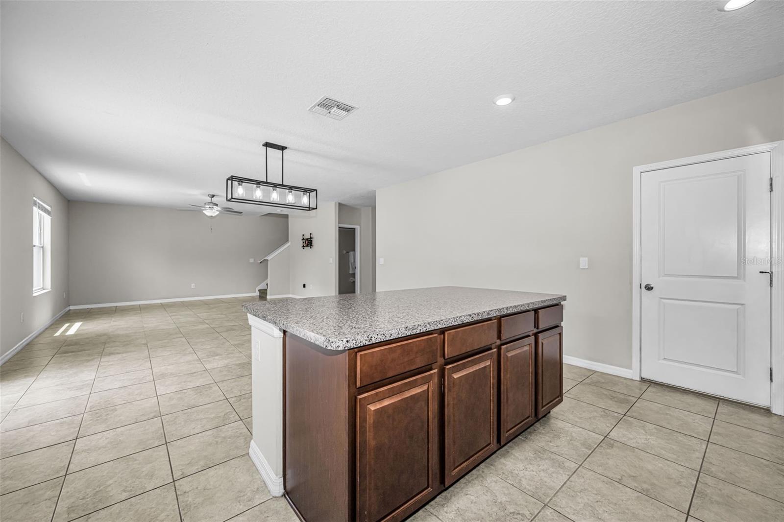 6780 Emerald Spring Loop Property Photo 18