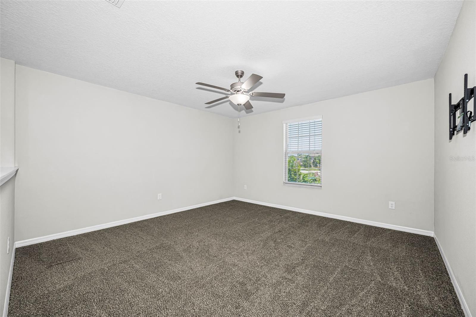 6780 Emerald Spring Loop Property Photo 32