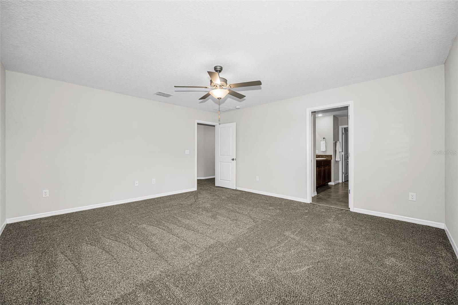 6780 Emerald Spring Loop Property Photo 36