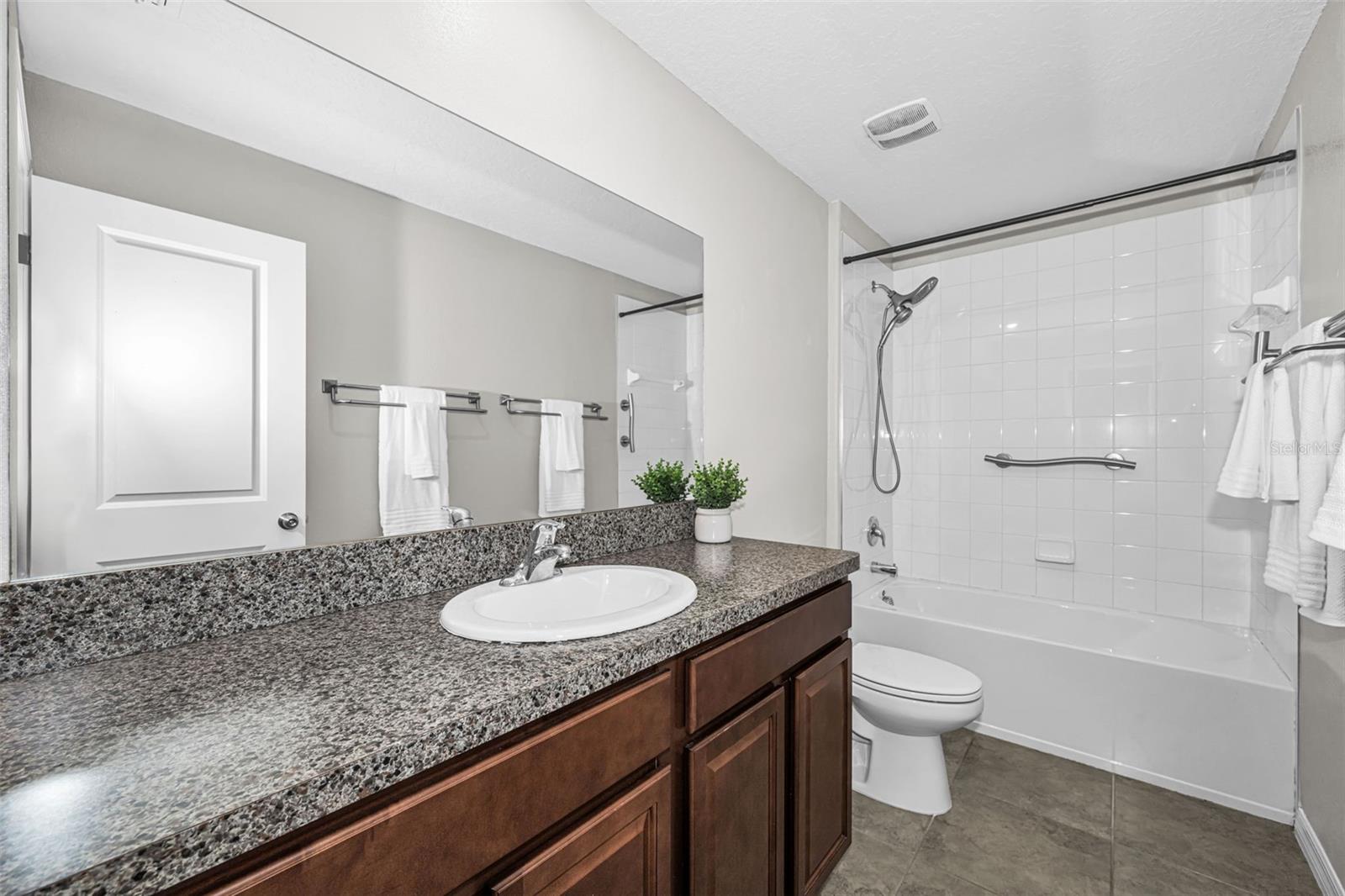6780 Emerald Spring Loop Property Photo 41