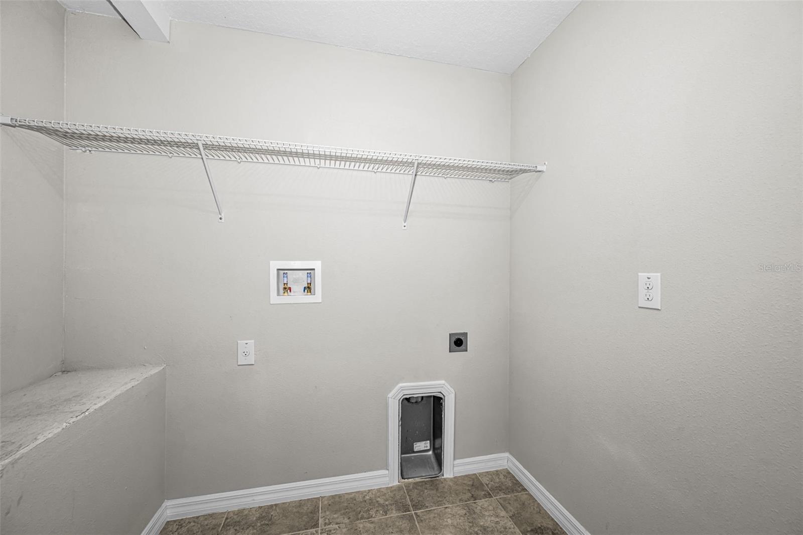 6780 Emerald Spring Loop Property Photo 44