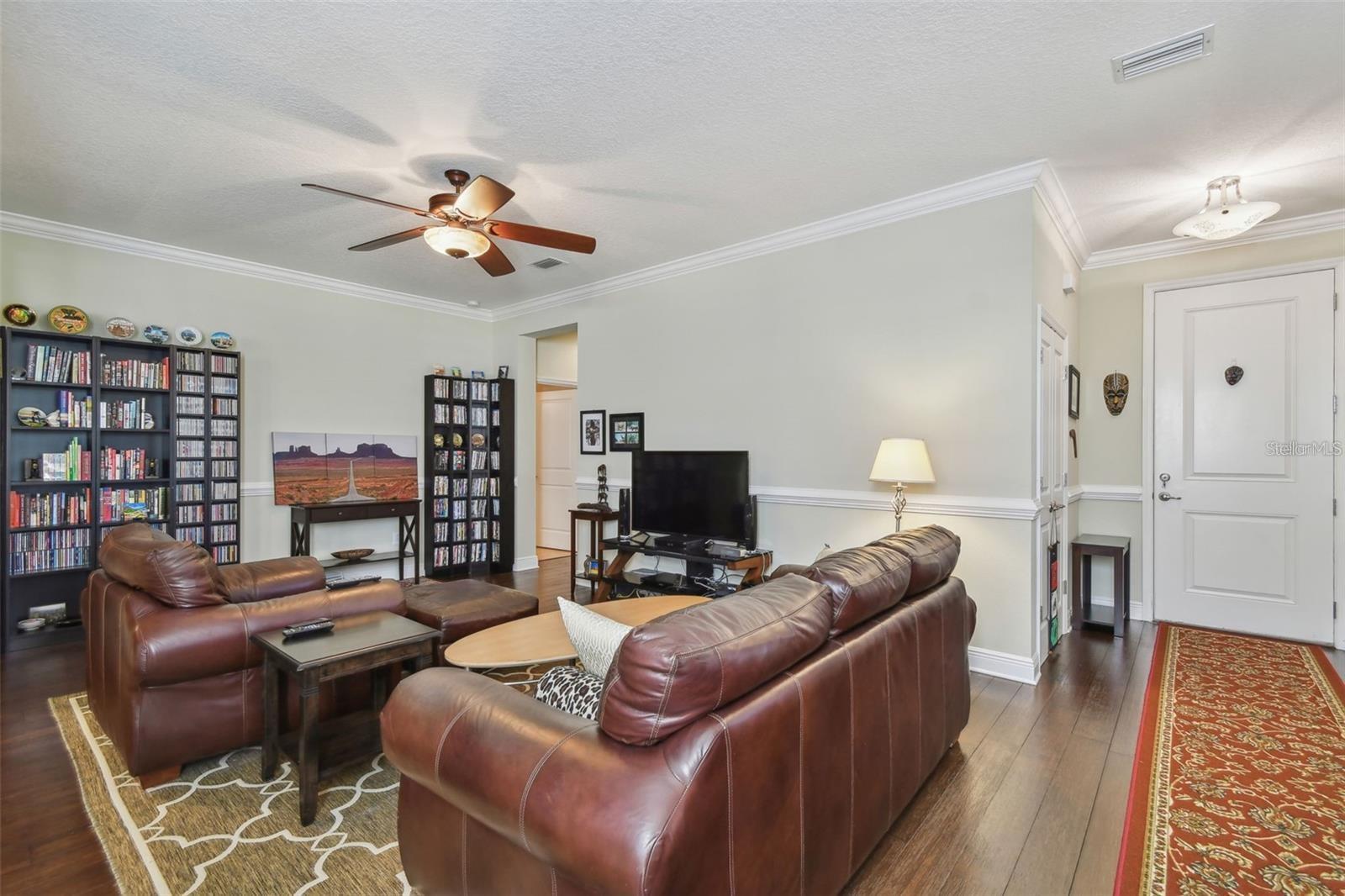 11329 Ravinia Park Blvd Property Photo 6