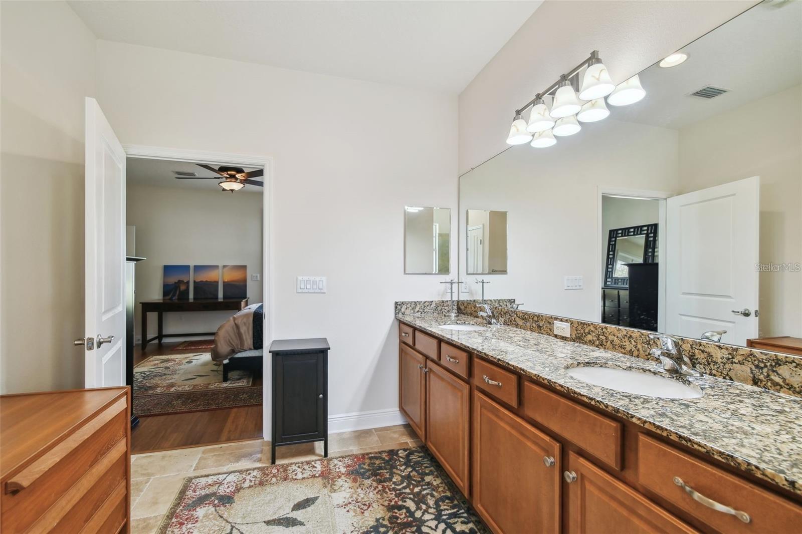 11329 Ravinia Park Blvd Property Photo 19