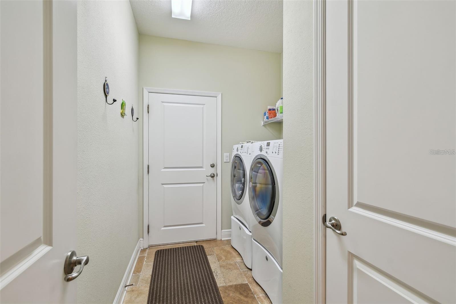11329 Ravinia Park Blvd Property Photo 26