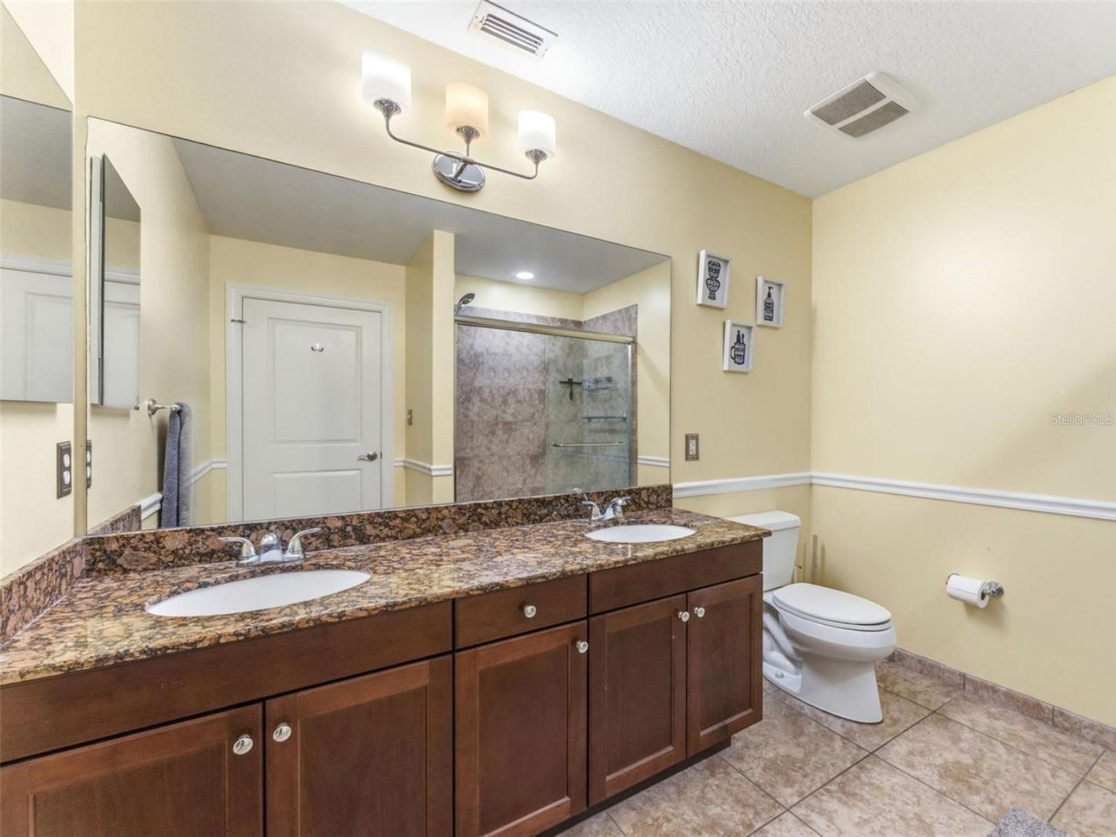628 Cleveland St #1211 Property Photo 17