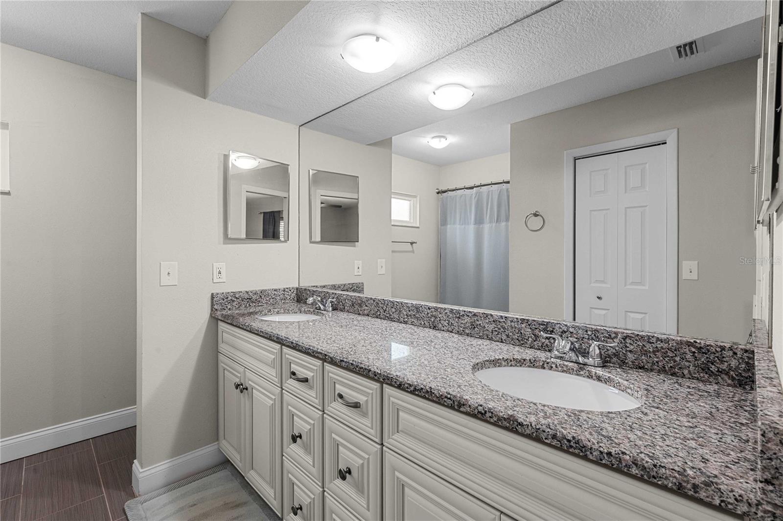 2423 Forrest Crest Cir Property Photo 6