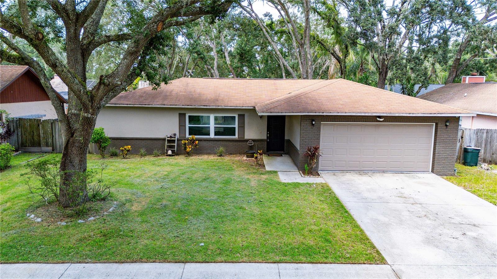 2423 Forrest Crest Cir Property Photo 13
