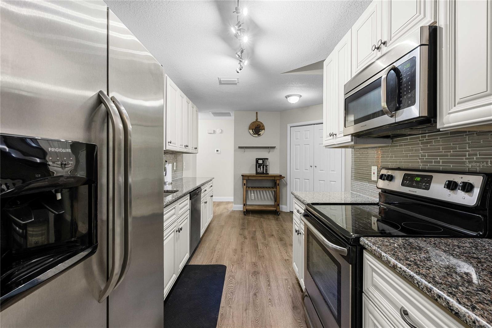 2423 Forrest Crest Cir Property Photo 18