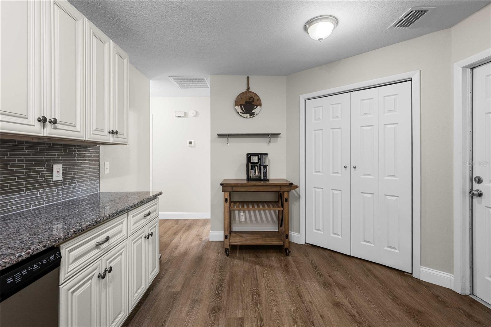 2423 Forrest Crest Cir Property Photo 22