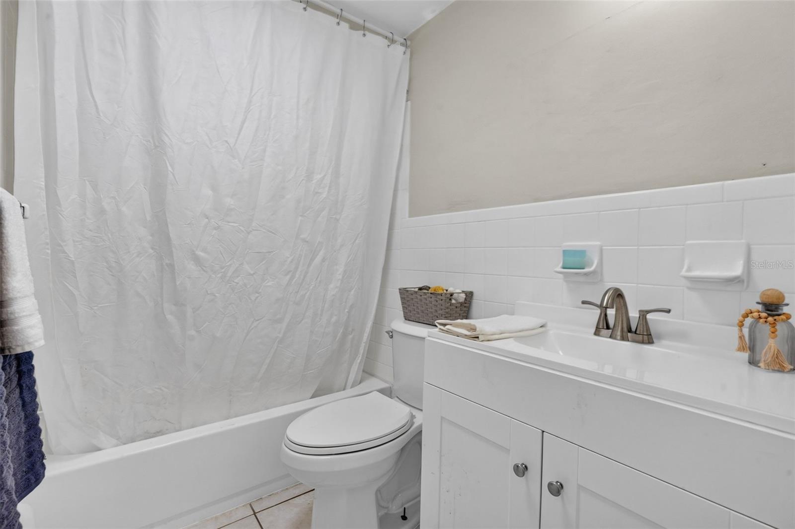 3852 Sunray Dr Property Photo 15