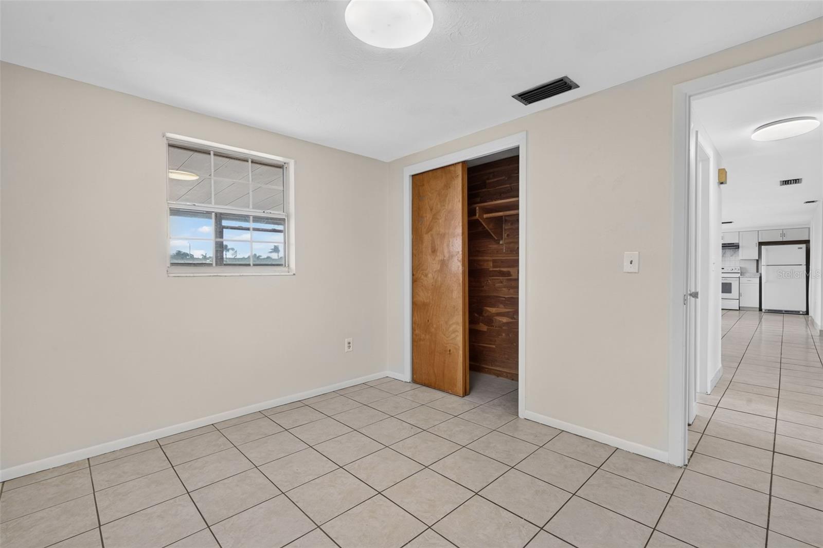 3852 Sunray Dr Property Photo 20