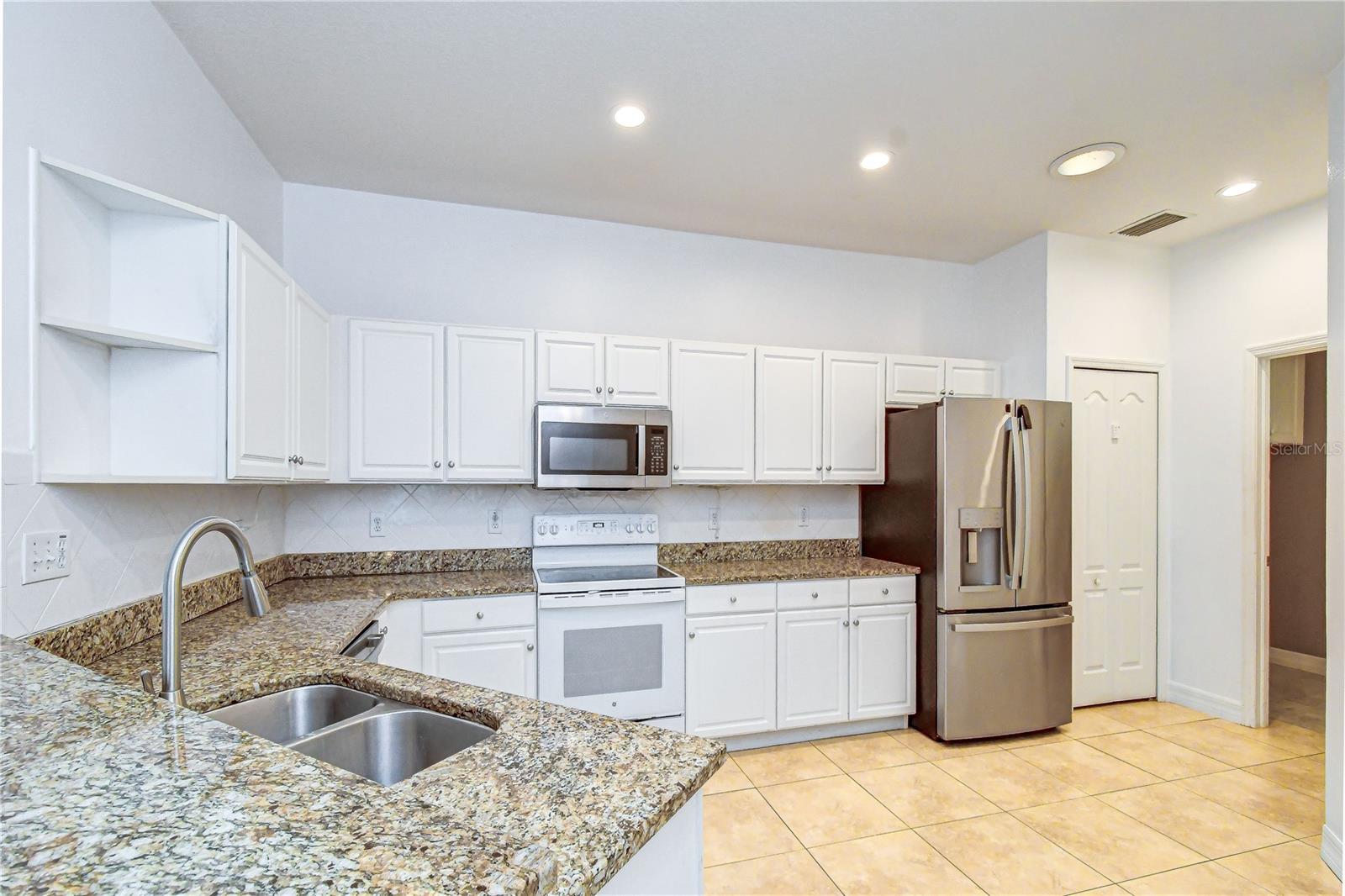 6026 Sandhill Ridge Dr Property Photo 5