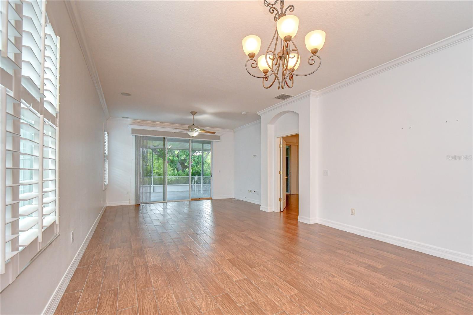 6026 Sandhill Ridge Dr Property Photo 9