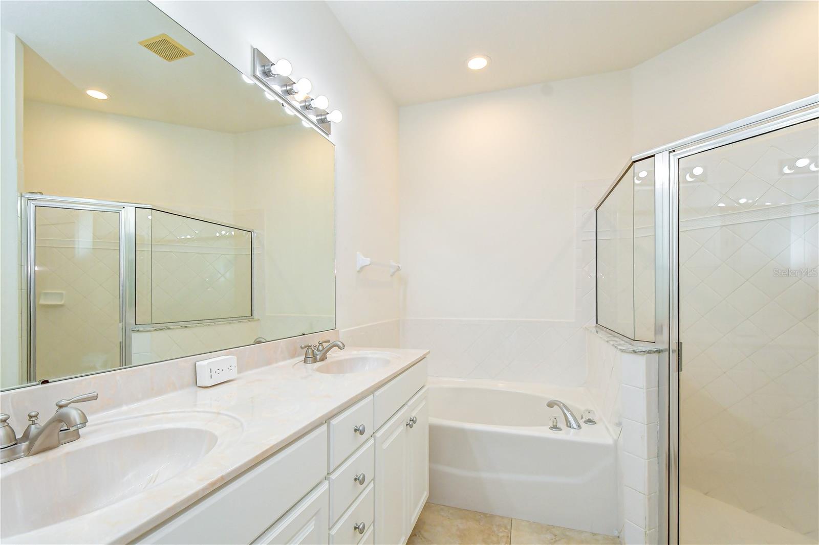 6026 Sandhill Ridge Dr Property Photo 20