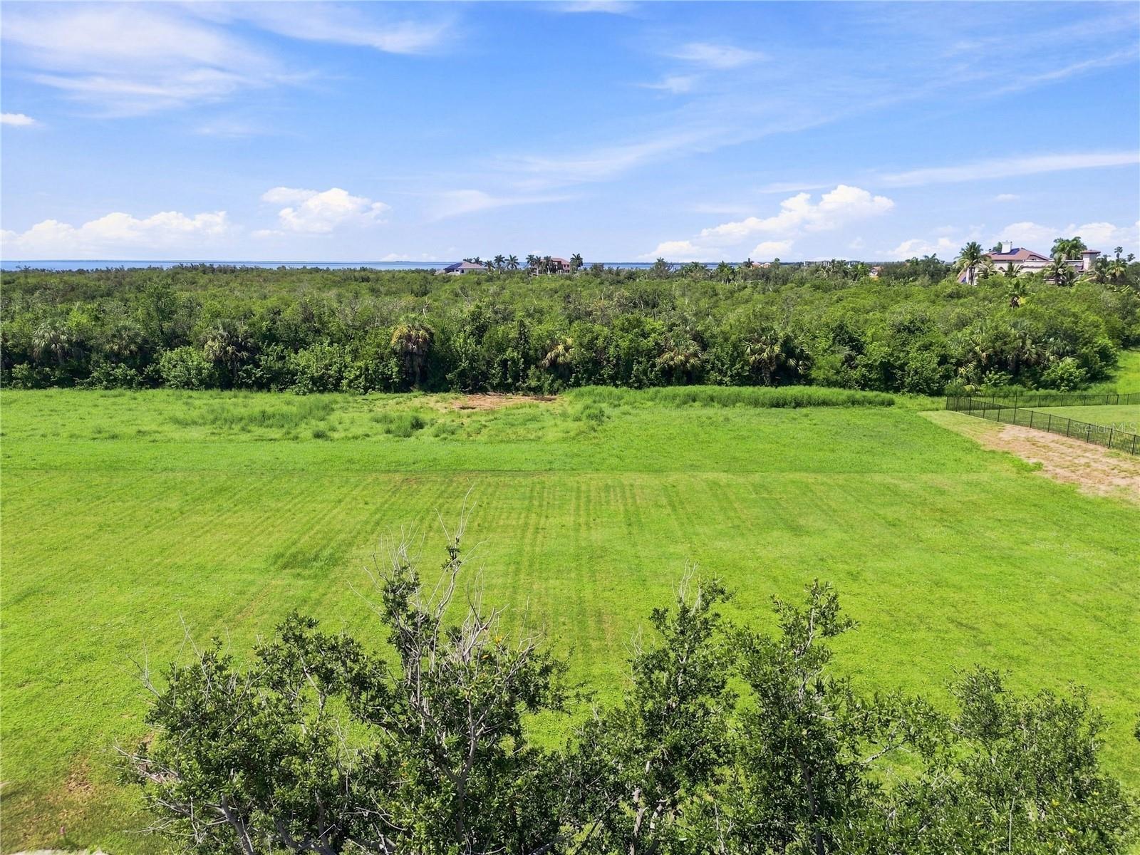 21361 Harborside Blvd Property Photo 7